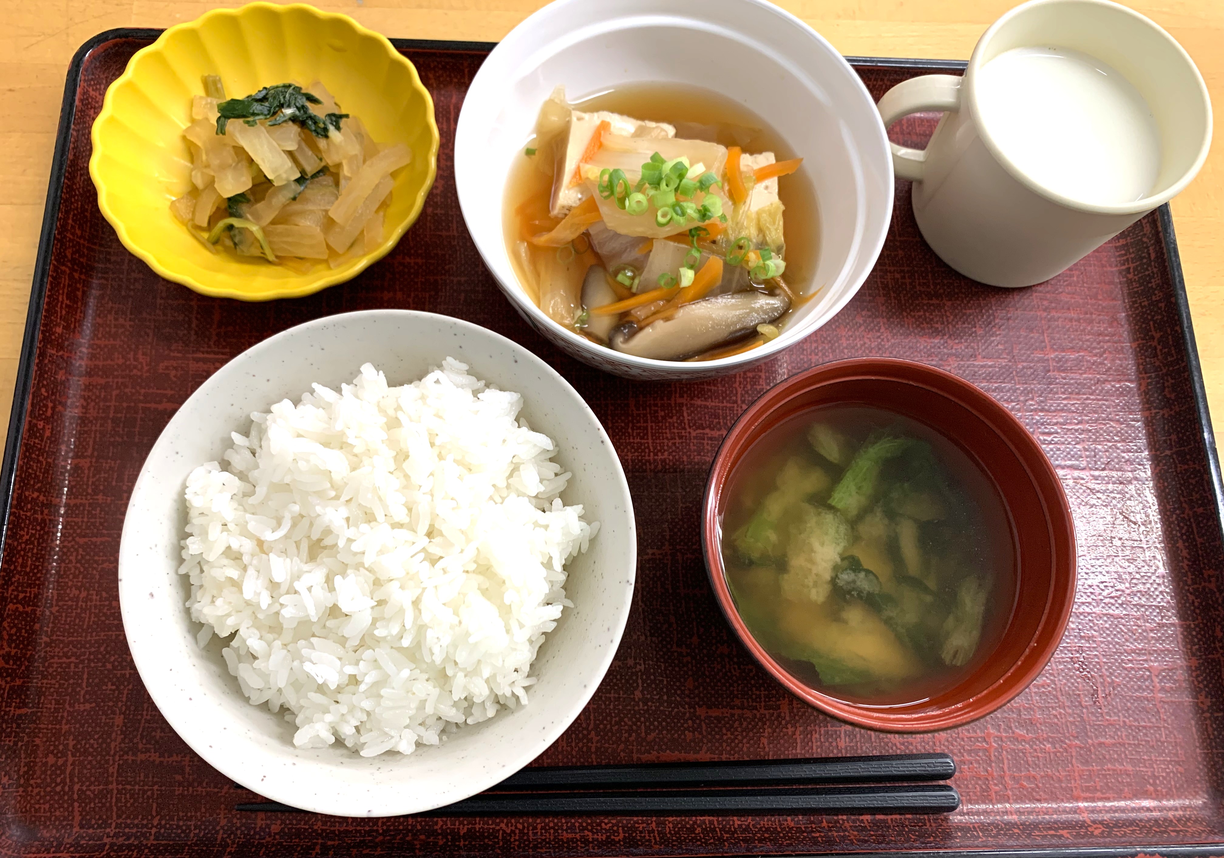 朝食